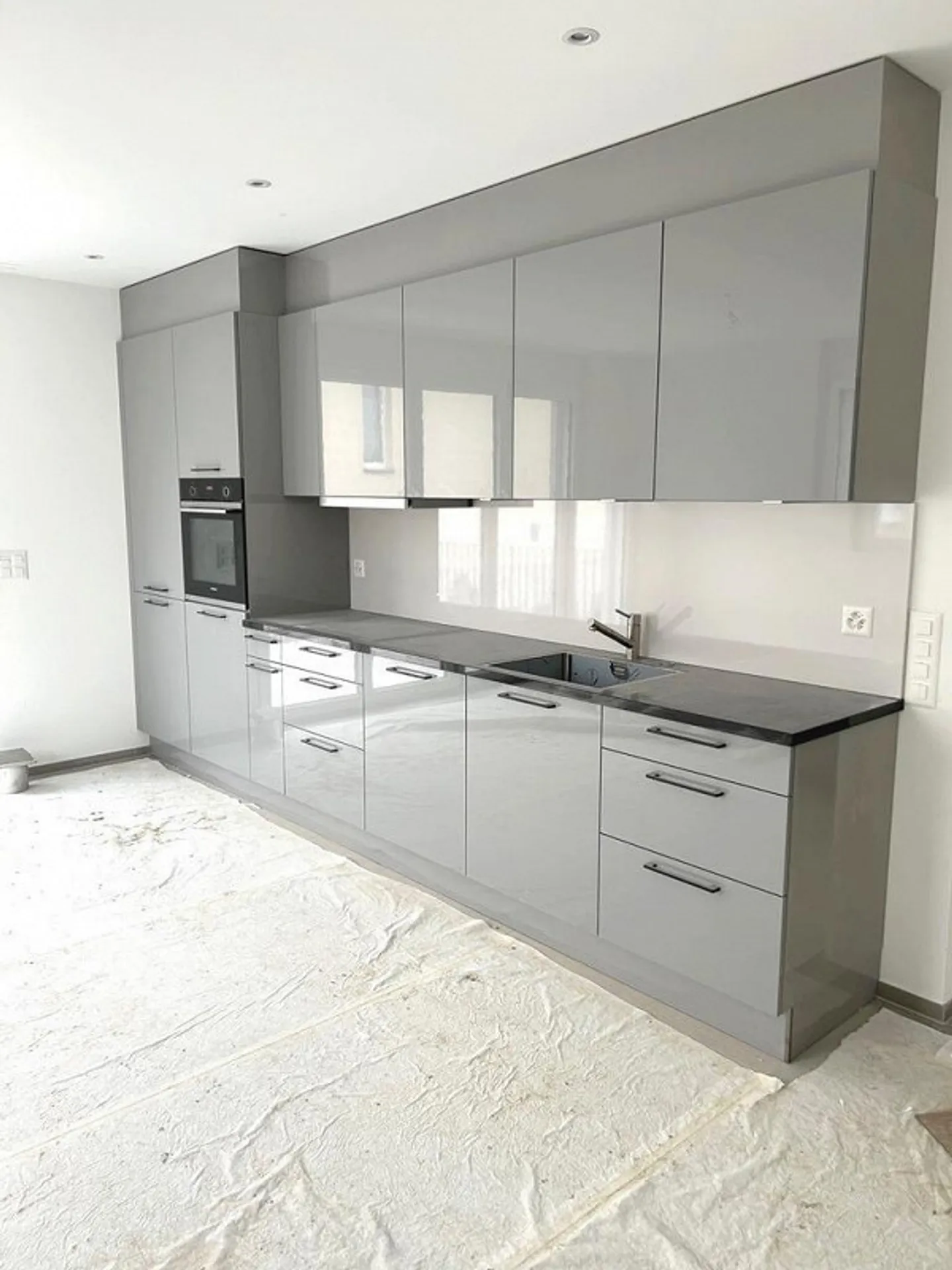 Espace de sièges couvert, emplacement calme, nouvelle construction : Votre nouveau chez-vous ? - Photo 2 sur 7