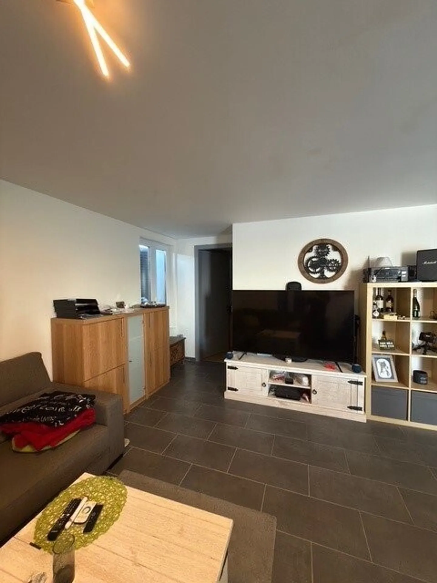 2.5-room apartment on the ground floor with garden - Photo 3 of 8