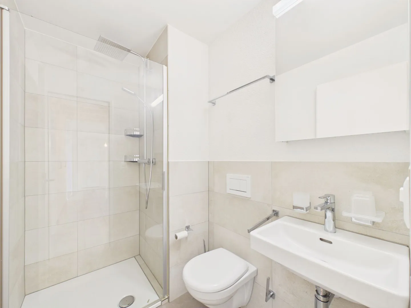 Dreamlike Maisonette Apartment in Lupfig with Modern Renovation - Photo 5 of 13