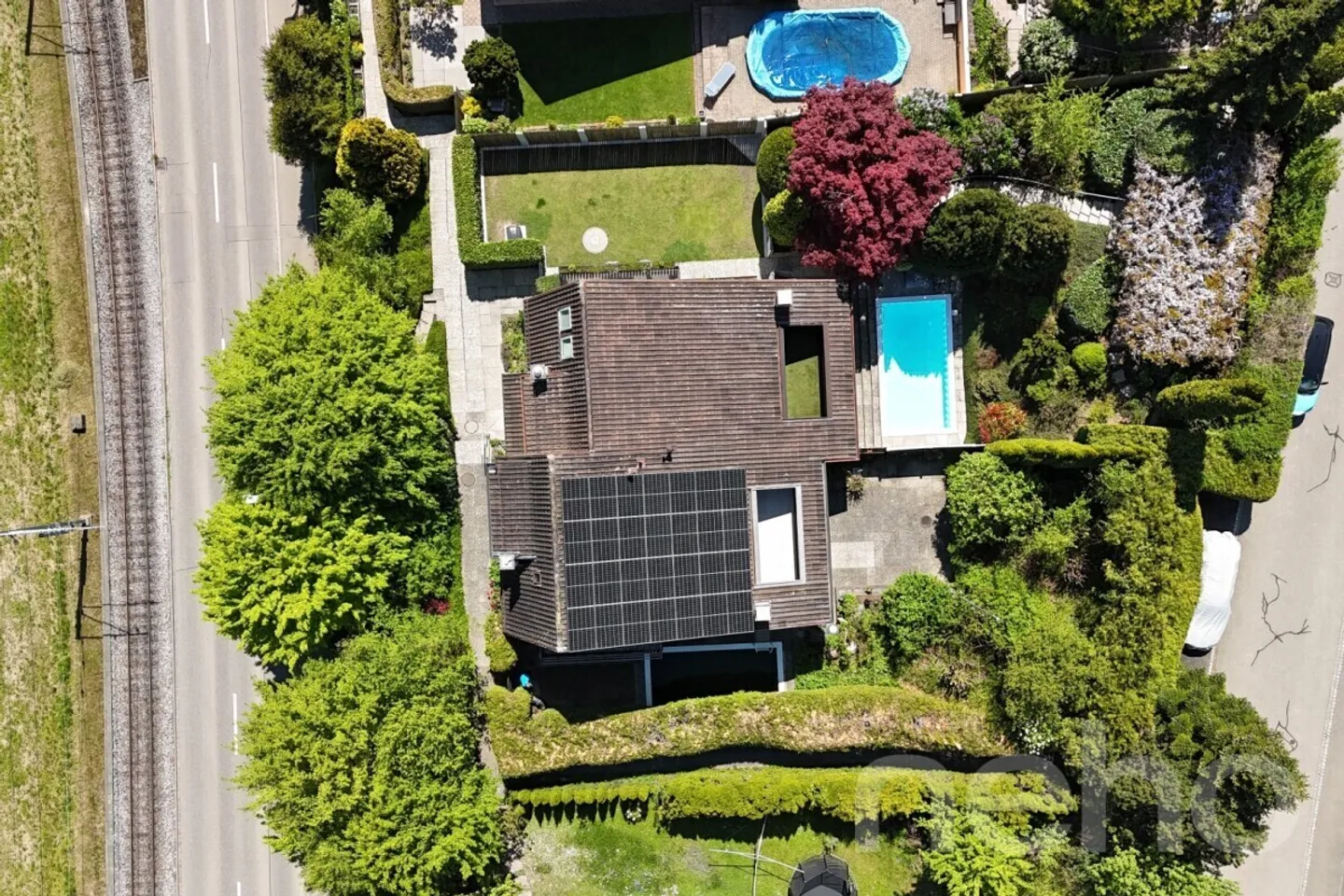 Attraktives 6.5-Zimmer Doppeleinfamilienhaus - Photo 3 sur 11