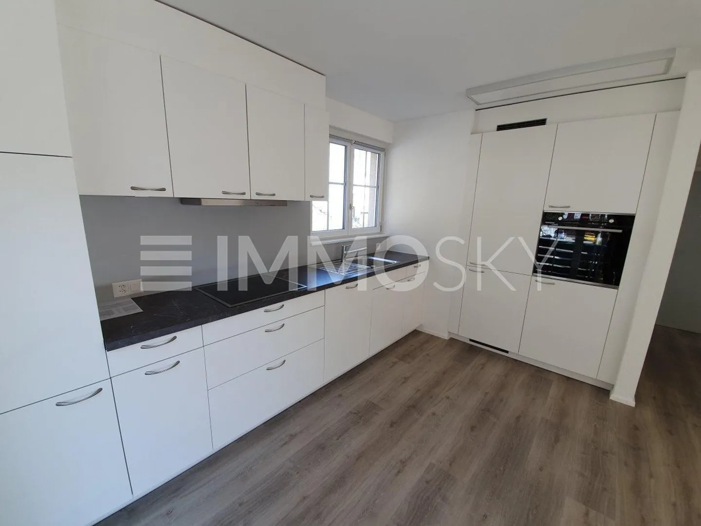Bien d'investissement avec quatre appartements modernes - Photo 2 sur 5
