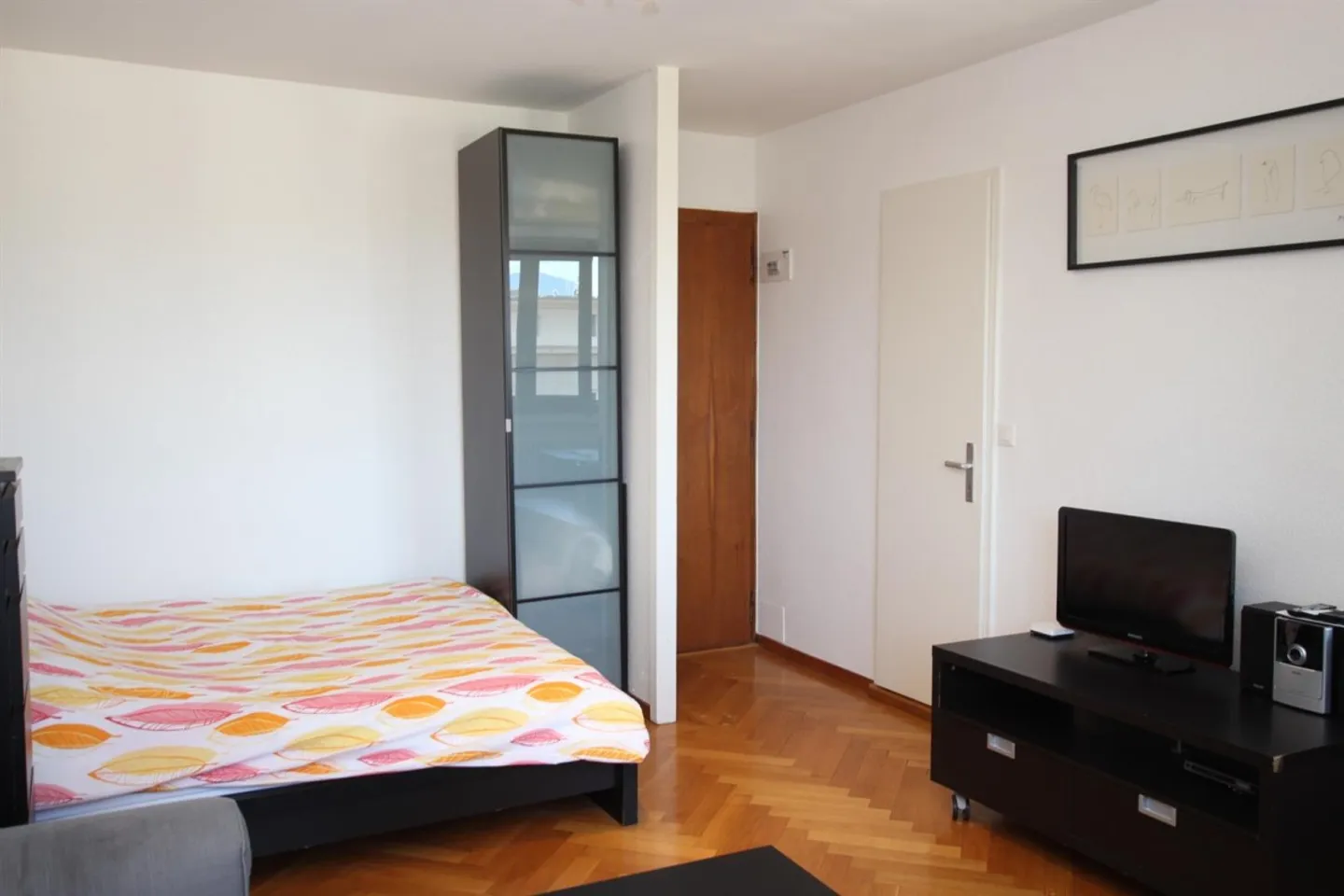 Charmantes Studio mit Seeblick - Foto 2 von 8