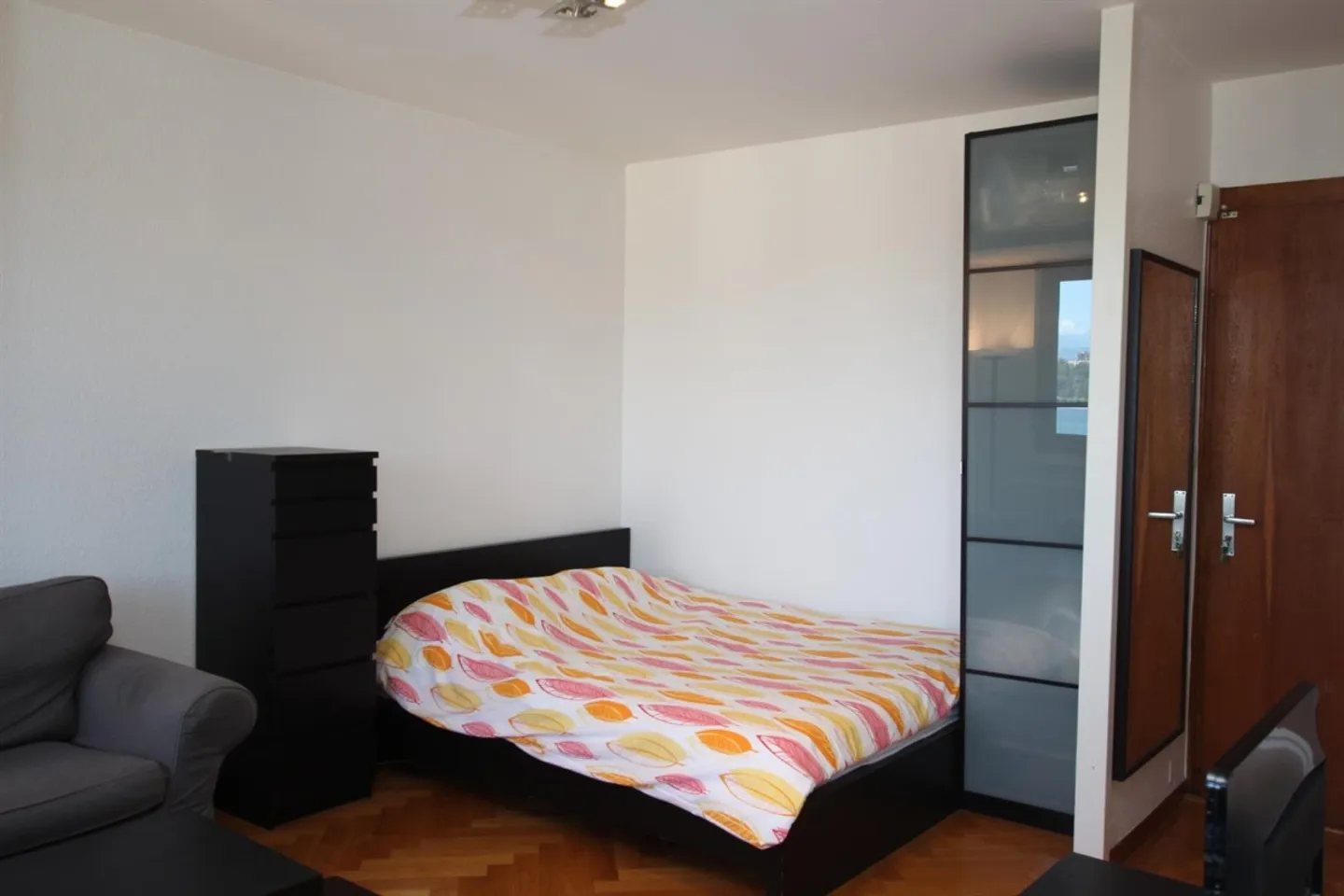 Charmantes Studio mit Seeblick - Foto 6 von 8