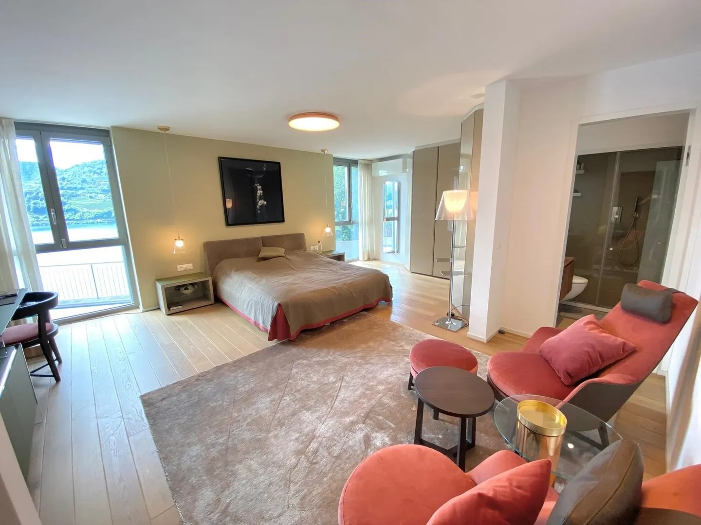 Spaziosa casa moderna con vista mozzafiato sul lago - Foto 8 di 13