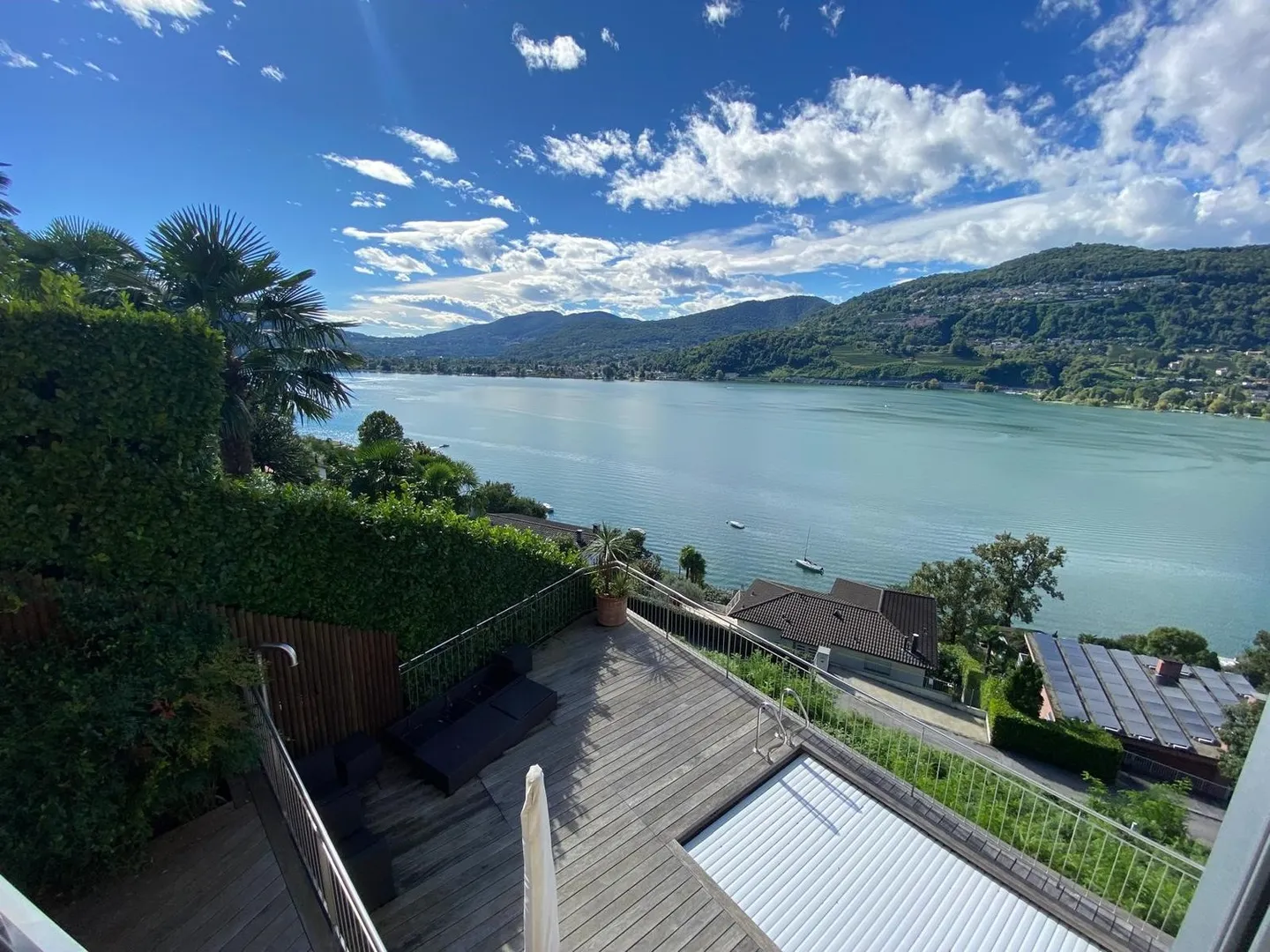 Spaziosa casa moderna con vista mozzafiato sul lago - Foto 11 di 13