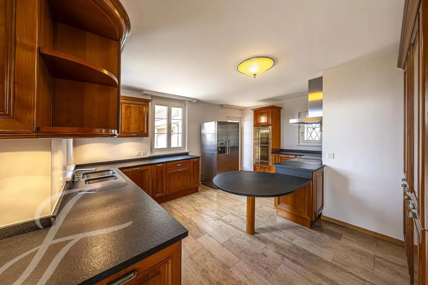 12-Zimmer-Haus - Foto 3 von 10