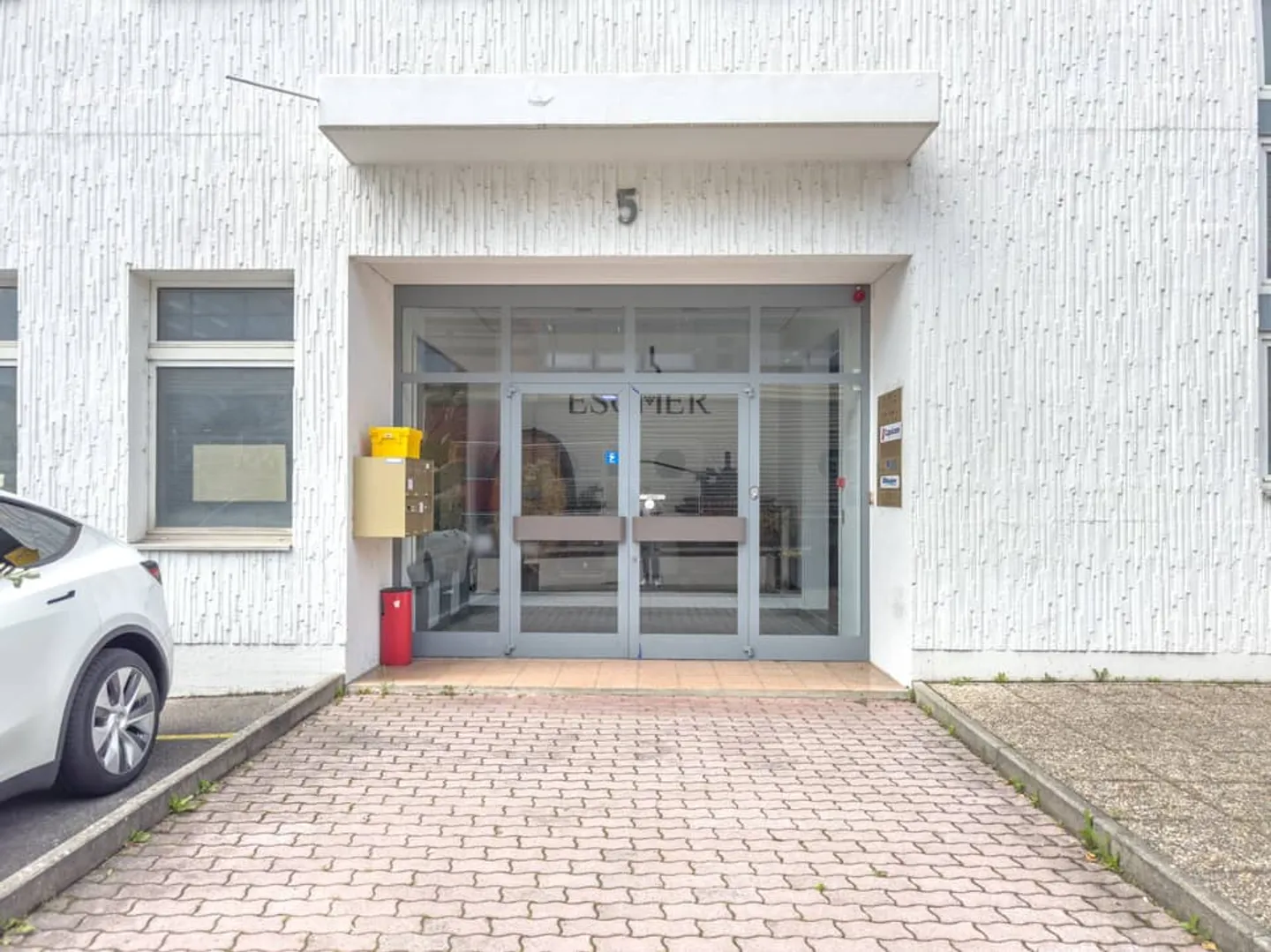 Büro-/Werkstattfläche von 337m2 in Satigny - Foto 10 von 11