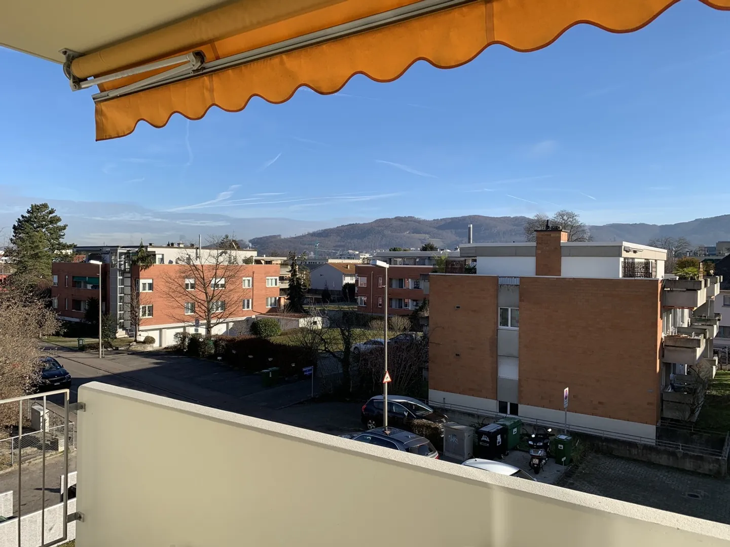 Appartement moderne proche du centre avec balcon - Photo 1 sur 11