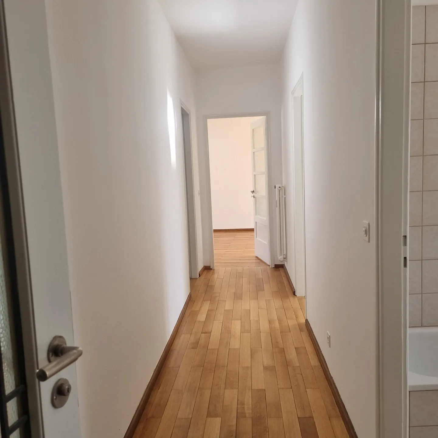 Appartamento spazioso in città - Foto 7 di 11