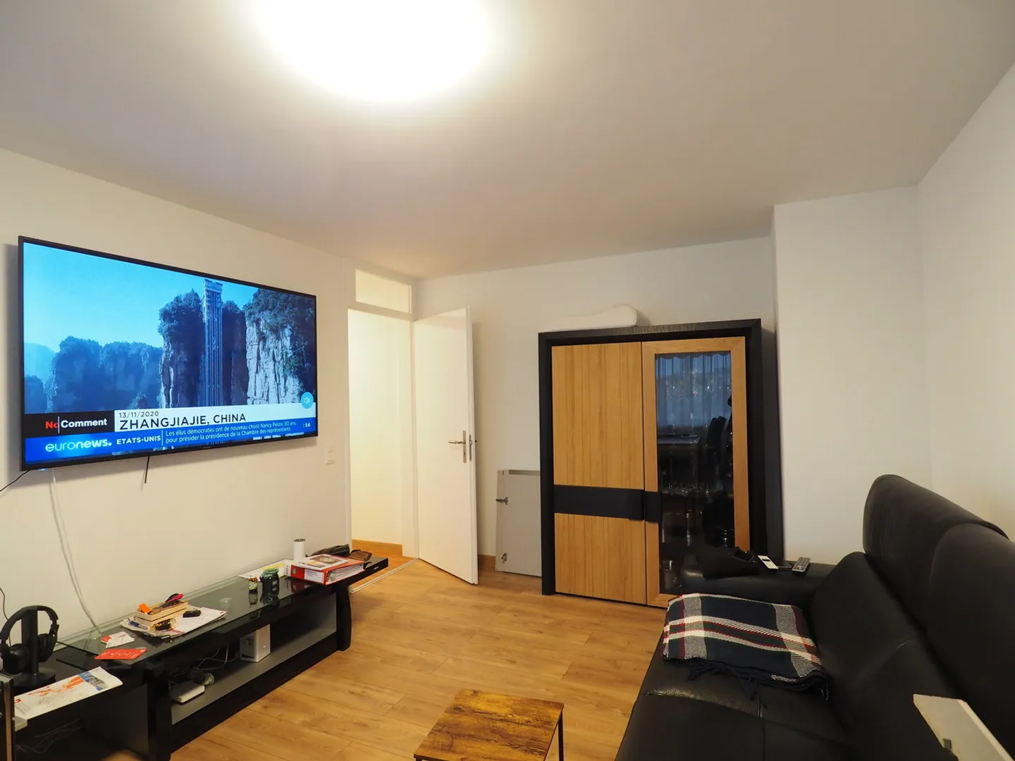 Appartement moderne proche du centre avec balcon - Photo 5 sur 11