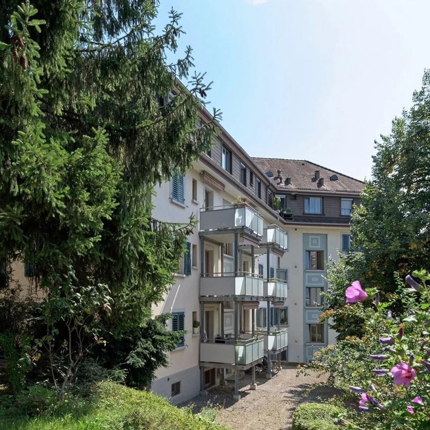 Charmante Altbauwohnung im schönen Wipkingen - Foto 1 di 7