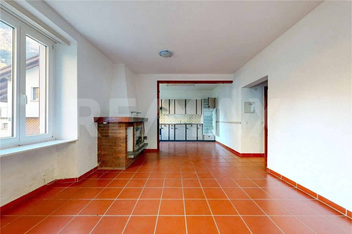 Casa con 4 appartamenti - Foto 8 di 13