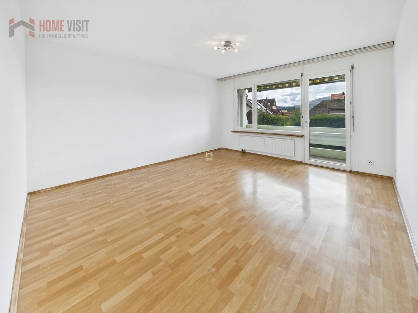 Hell. Sonnig. Bequem. 4-Zi.-Wohnung mit Balkon für jedes Lebensalter - Foto 1 von 9
