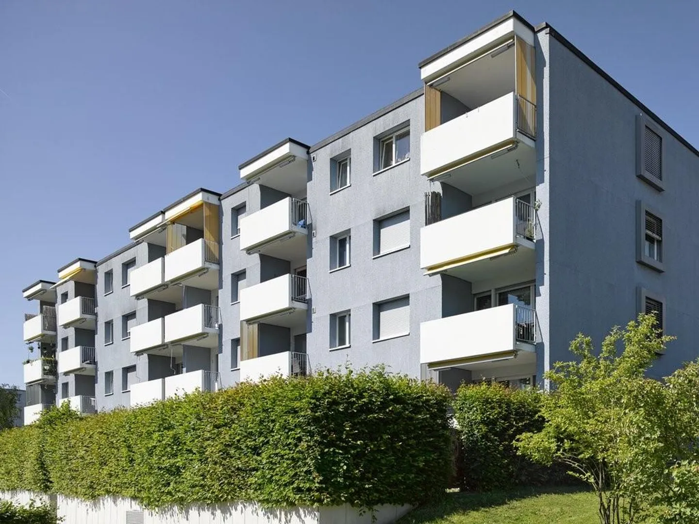 LOUER SANS CAUTION - Vivre dans un cadre soigné près de l'aéroport - Photo 1 sur 6