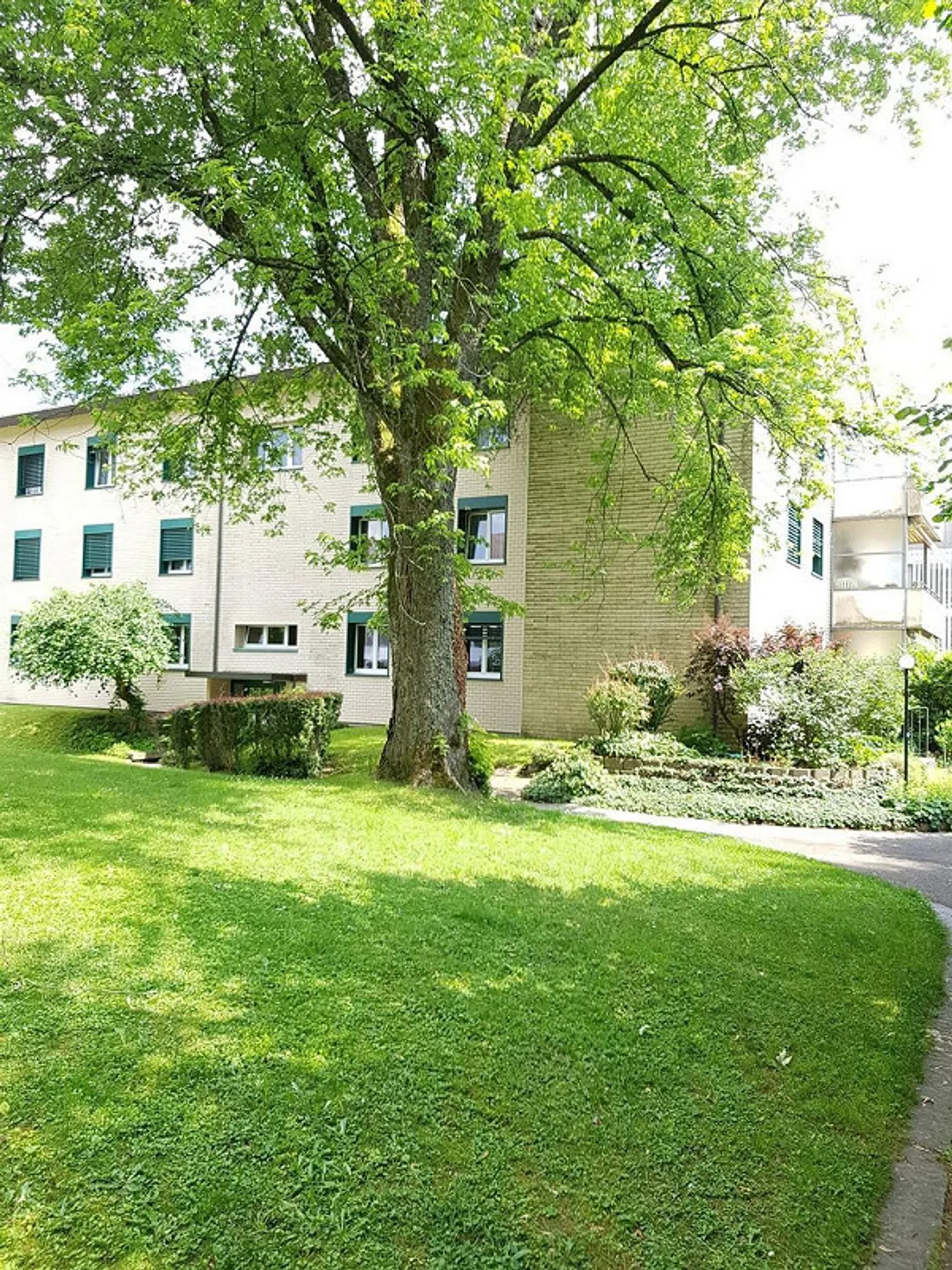 Helles Zuhause im Grünen - Foto 3 von 13