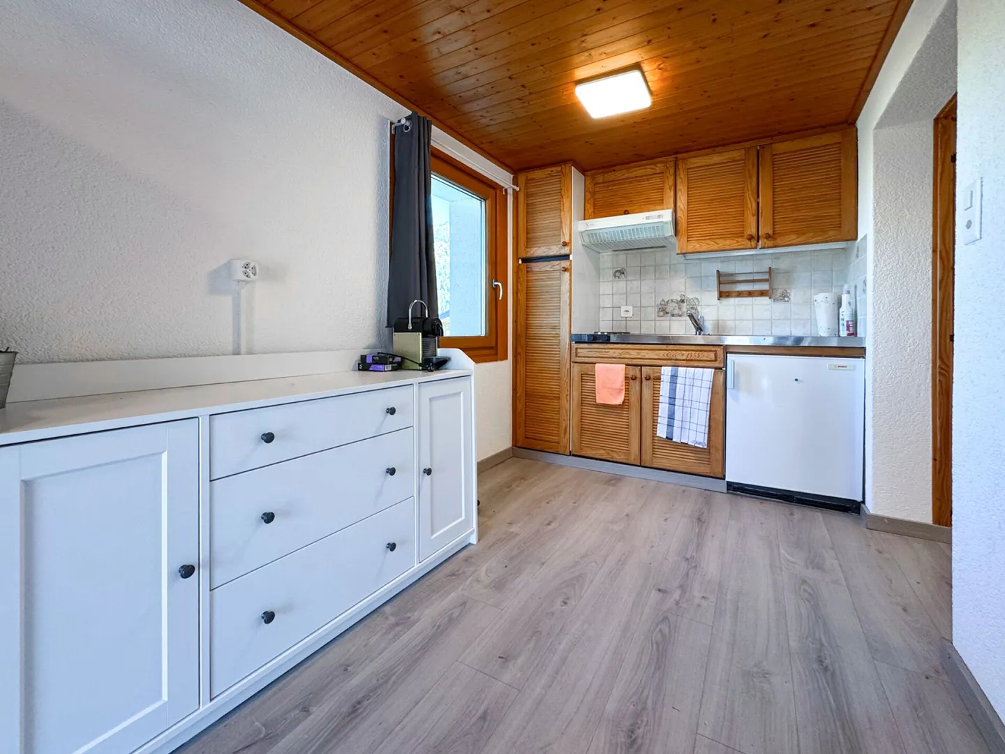 Chalet e terreno edificabile per 2 o addirittura 3 unità aggiuntive. - Foto 14 di 24