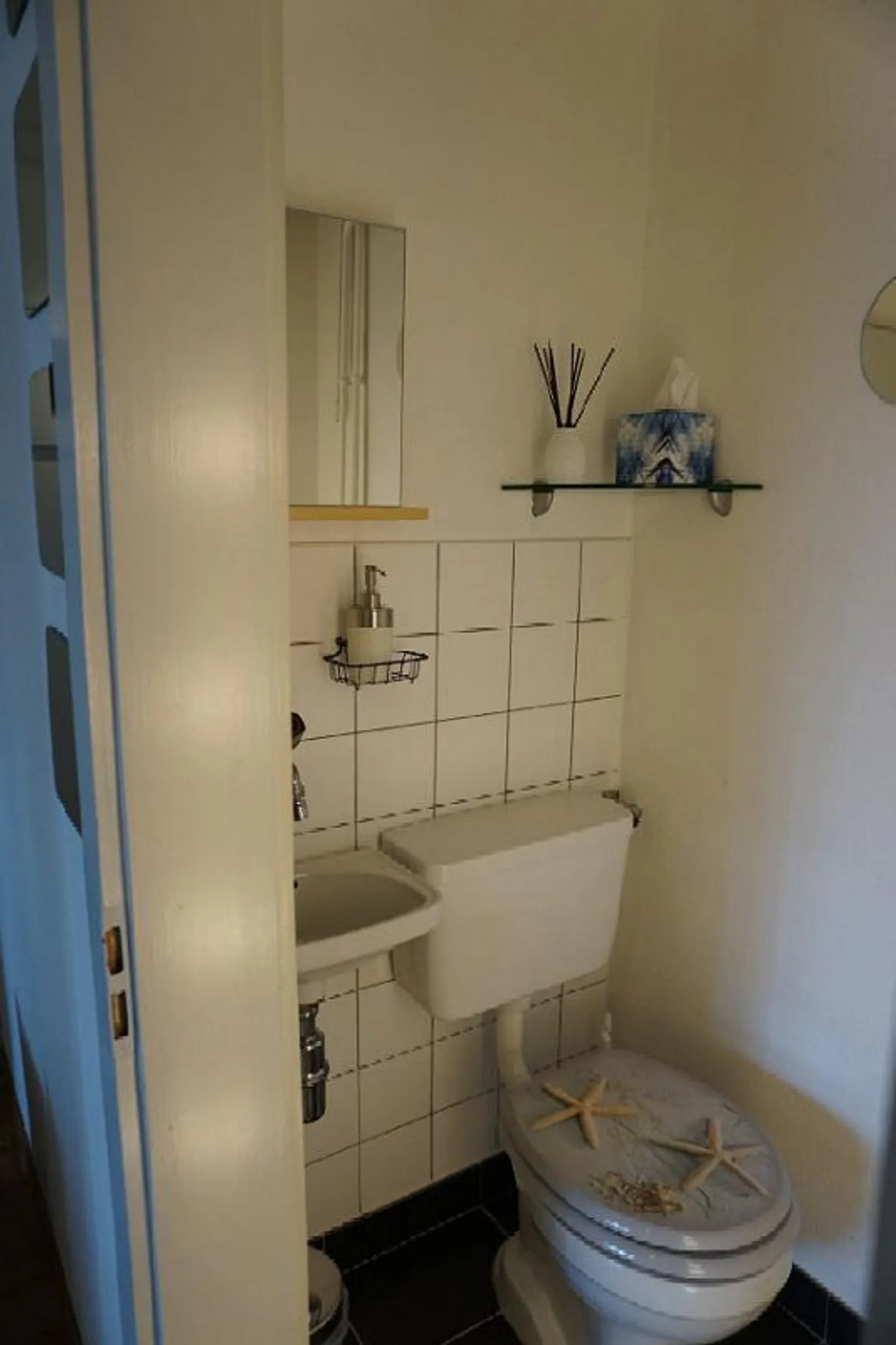 Appartement dans un endroit calme - Photo 3 sur 8