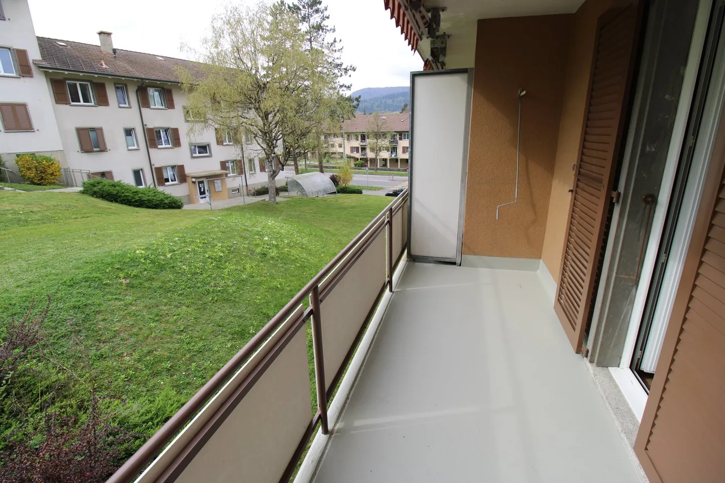 Charmante 3-Zimmer-Wohnung mit Balkon in Biel - Foto 12 von 13