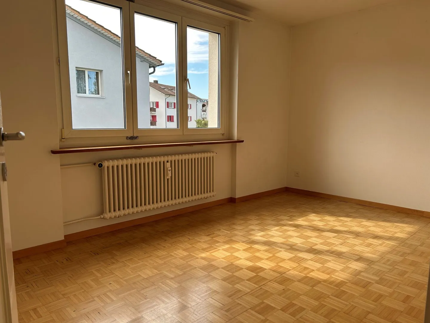 Appartamento affascinante con 3 camere in un quartiere tranquillo - Foto 5 di 9