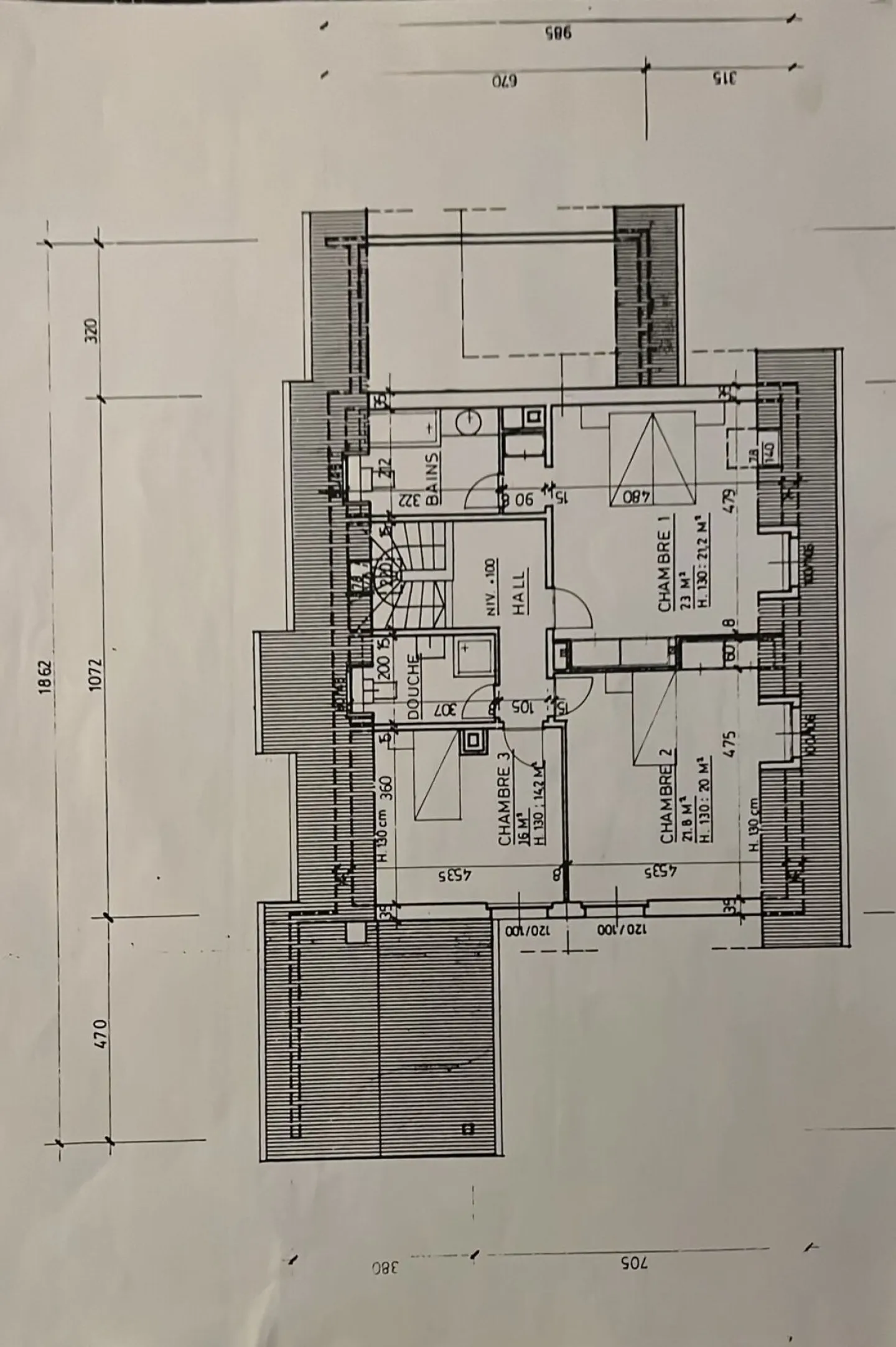 Bright individual villa with large spaces & independent studio - Photo 16 of 17