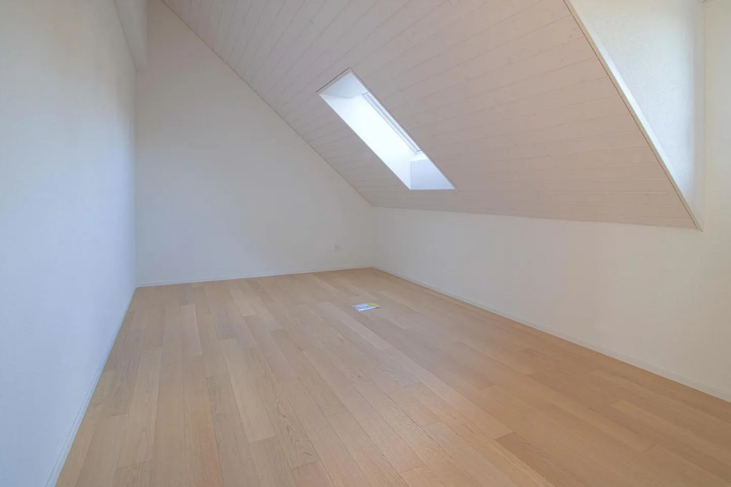 Appartamento mansardato 3.5 locali soleggiato con bella finitura - Foto 6 di 13