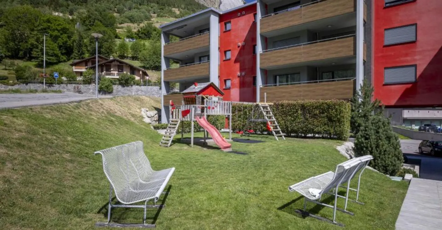 Geräumige 3-Zimmer 1-2 Erdgeschosswohnung von 107 m² - Foto 1 von 13