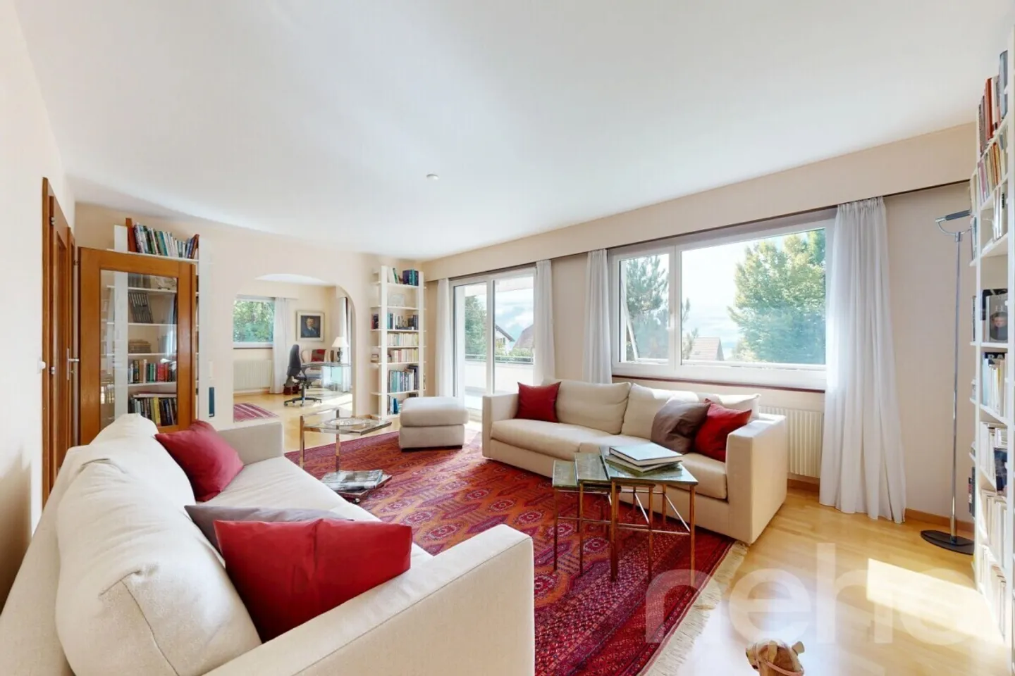 Wunderschönes Familienhaus von 250 m² in den Höhen von Lausanne - Foto 4 von 12