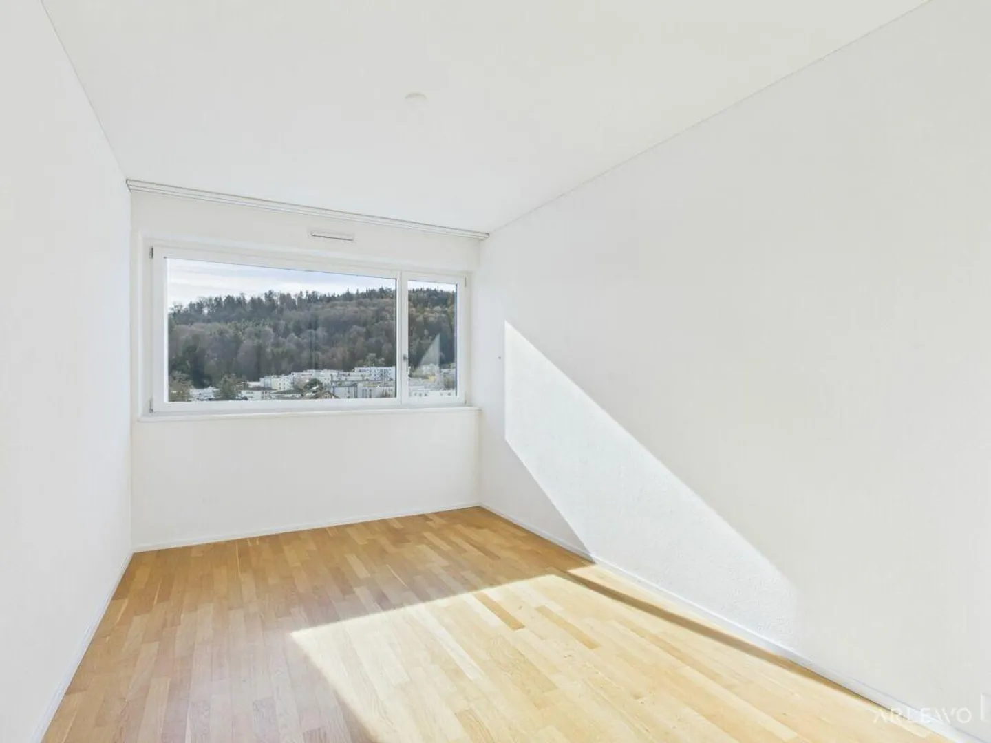 Vivere moderno sopra i tetti - 11° piano con vista sul lago e sulle montagne - Foto 6 di 14