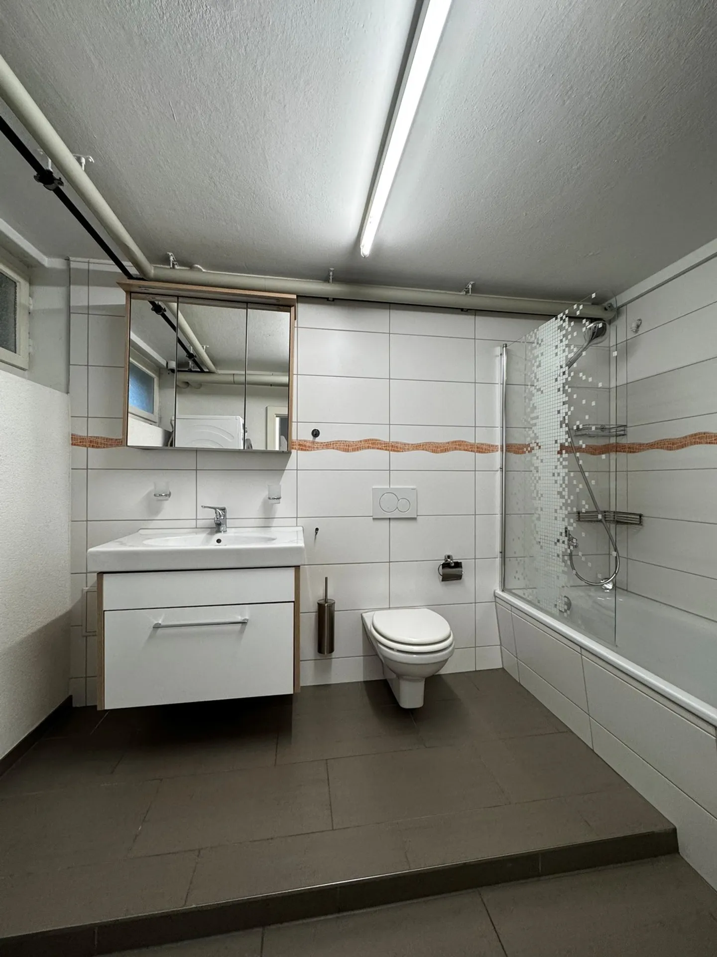 Casa a schiera affascinante a Oberengstringen - Foto 14 di 18