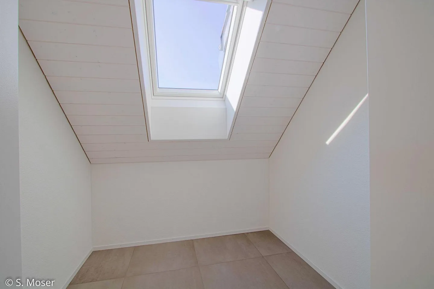 Appartamento mansardato 3.5 locali soleggiato con bella finitura - Foto 11 di 13