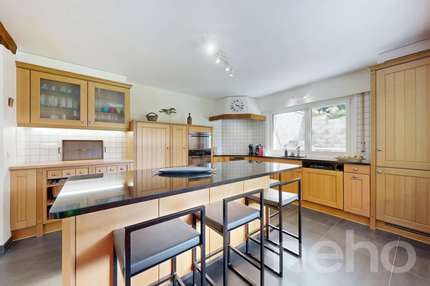 Wunderschönes Familienhaus von 250 m² in den Höhen von Lausanne - Foto 8 von 12