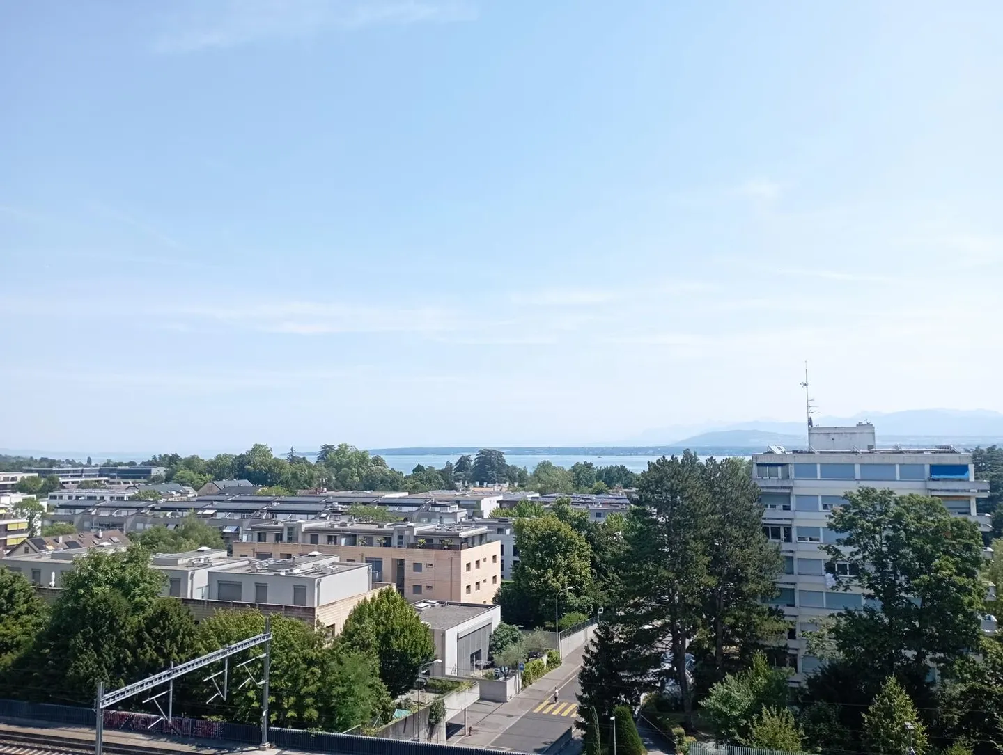 Appartamento moderno vicino al Lago di Ginevra - Foto 11 di 13