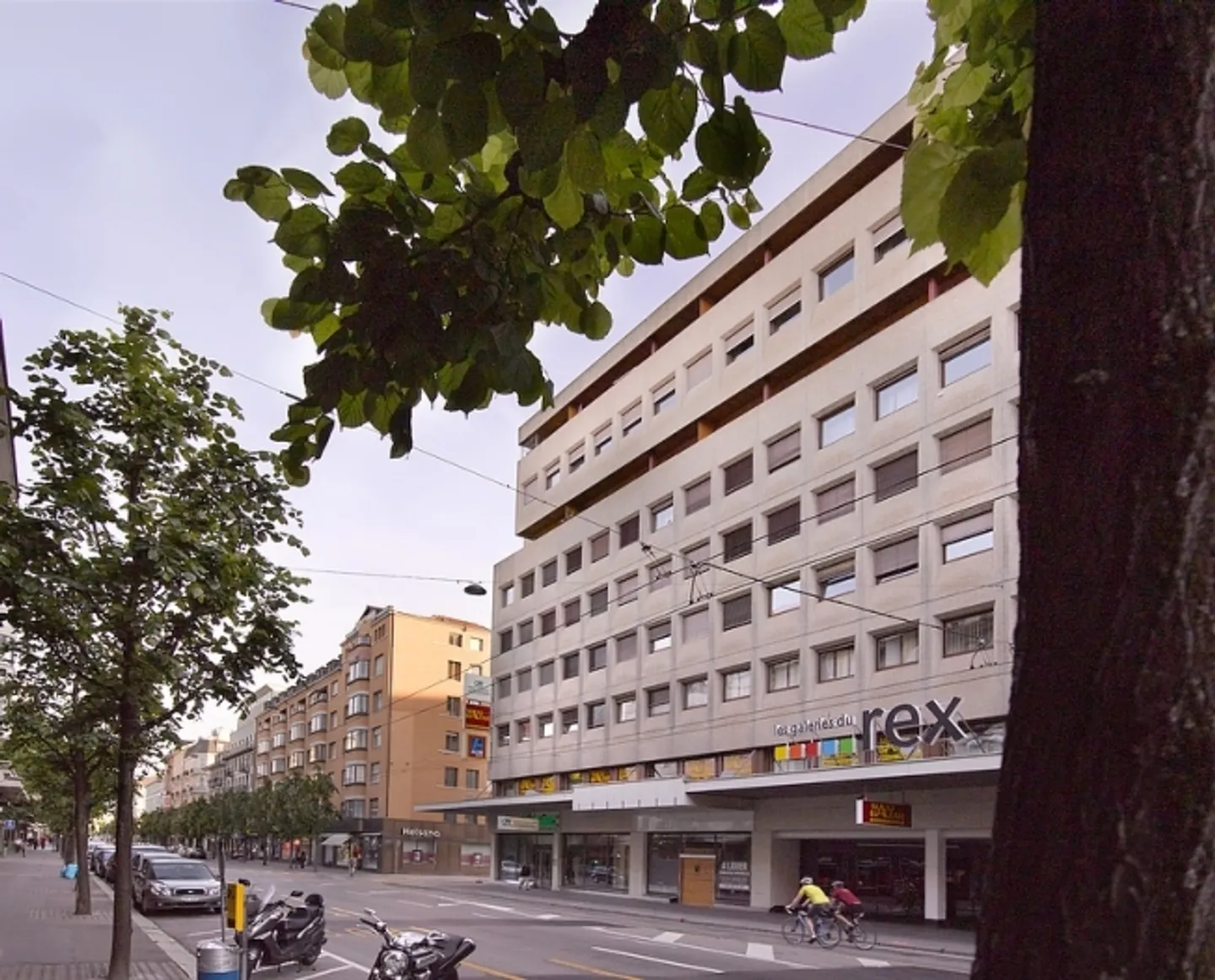 Arco commerciale nel centro città - 120 m2 - Foto 1 di 4