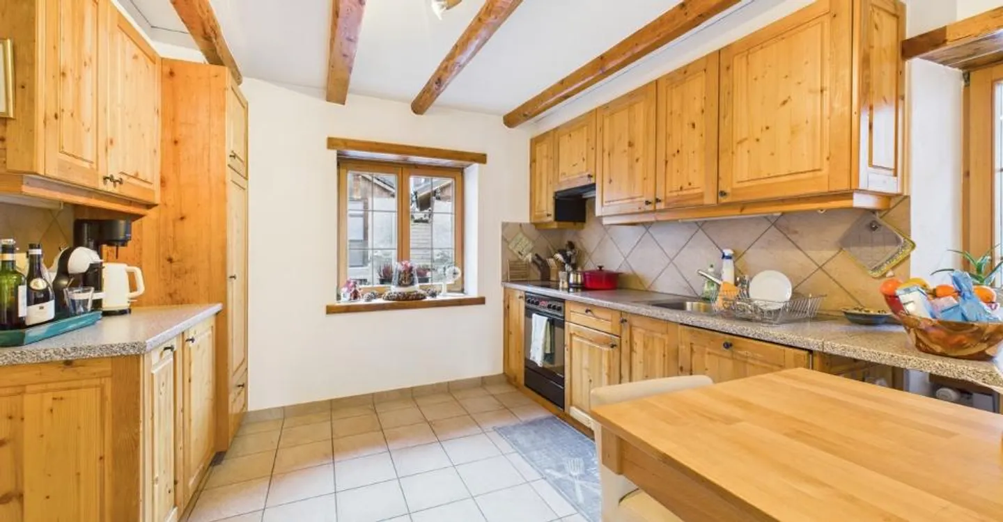 Schönes Gebäude mit 3 Wohnungen im Herzen von Chalais - Foto 5 von 8
