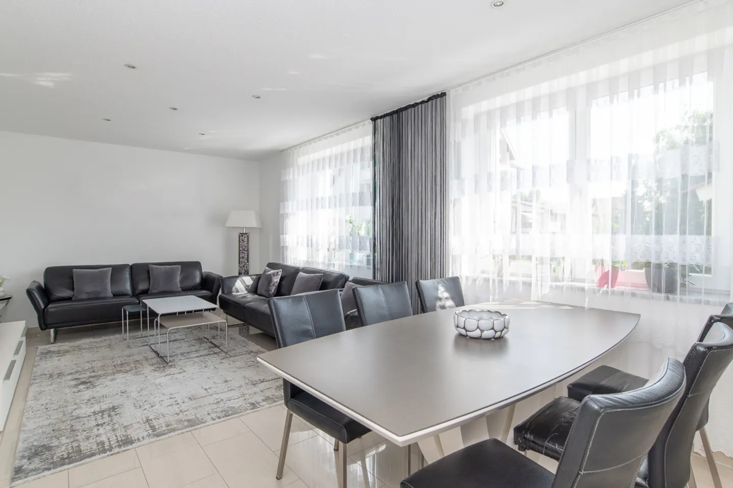 Completely Renovated Three-Family House in a Quiet yet Central Location - Photo 4 of 14