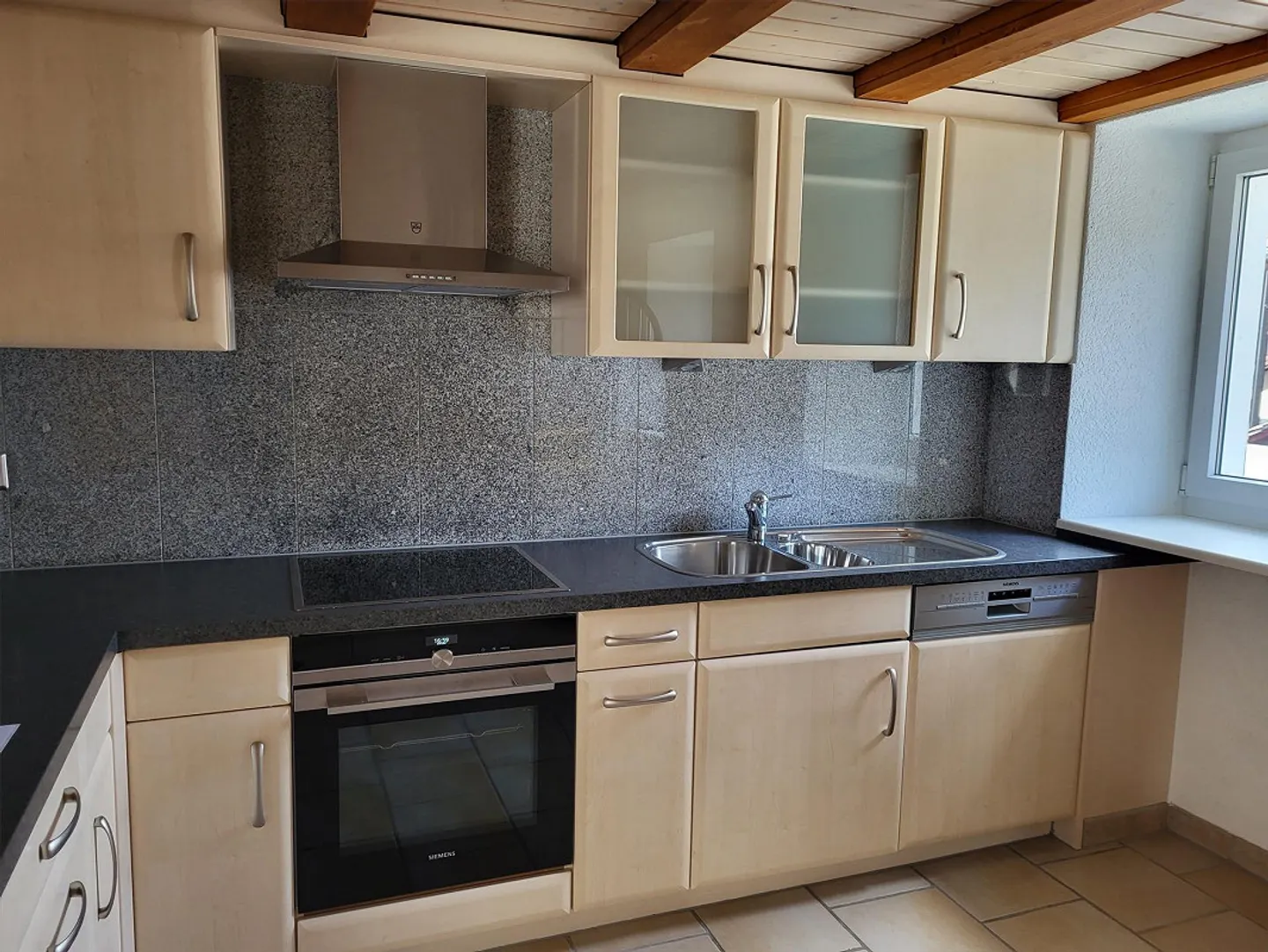 For rent from May 1, 2027 - Photo 4 of 10