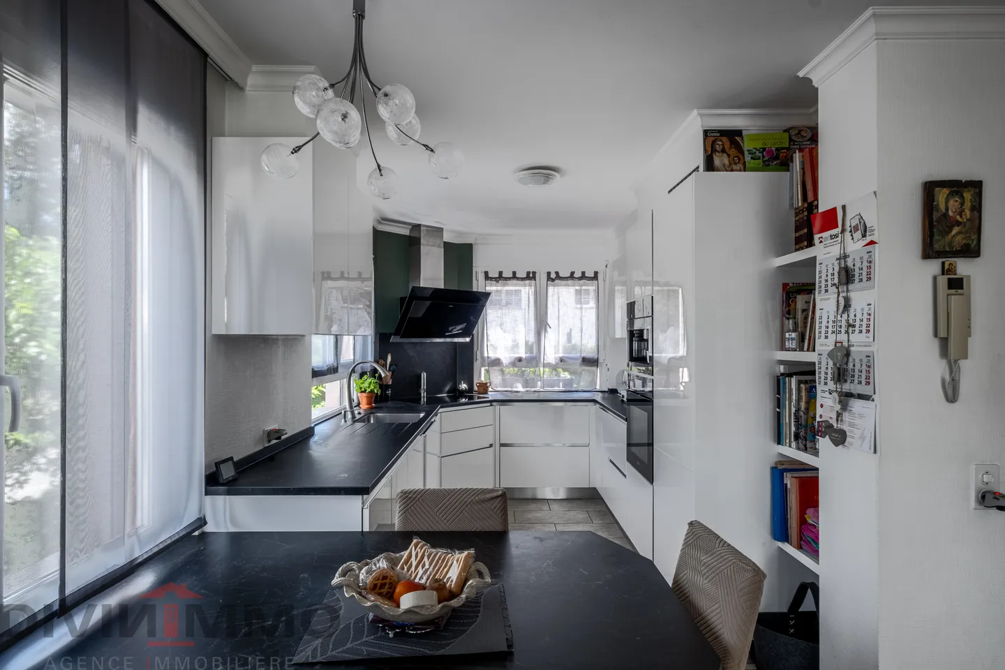 Beautiful 5.5-room villa with a room/bedroom with kitchen - Photo 3 of 18