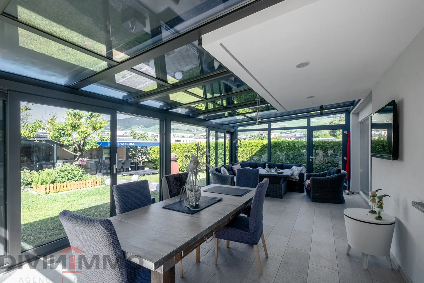 Beautiful 5.5-room villa with a room/bedroom with kitchen - Photo 4 of 18