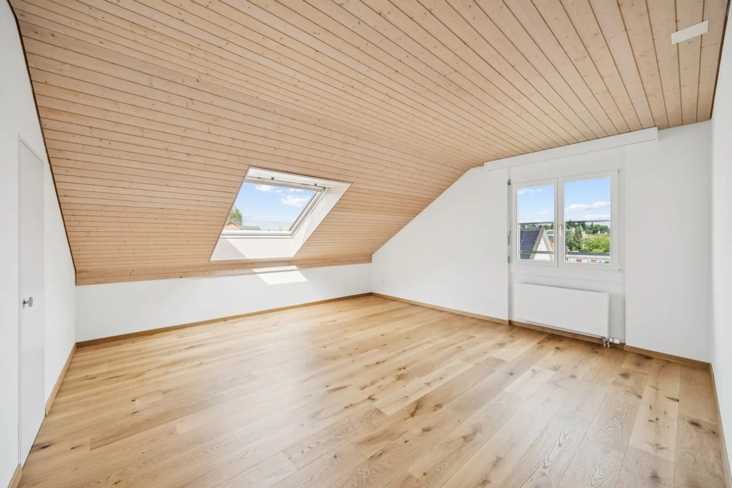 First rental after renovation - attractive penthouse apartment - Photo 8 of 10