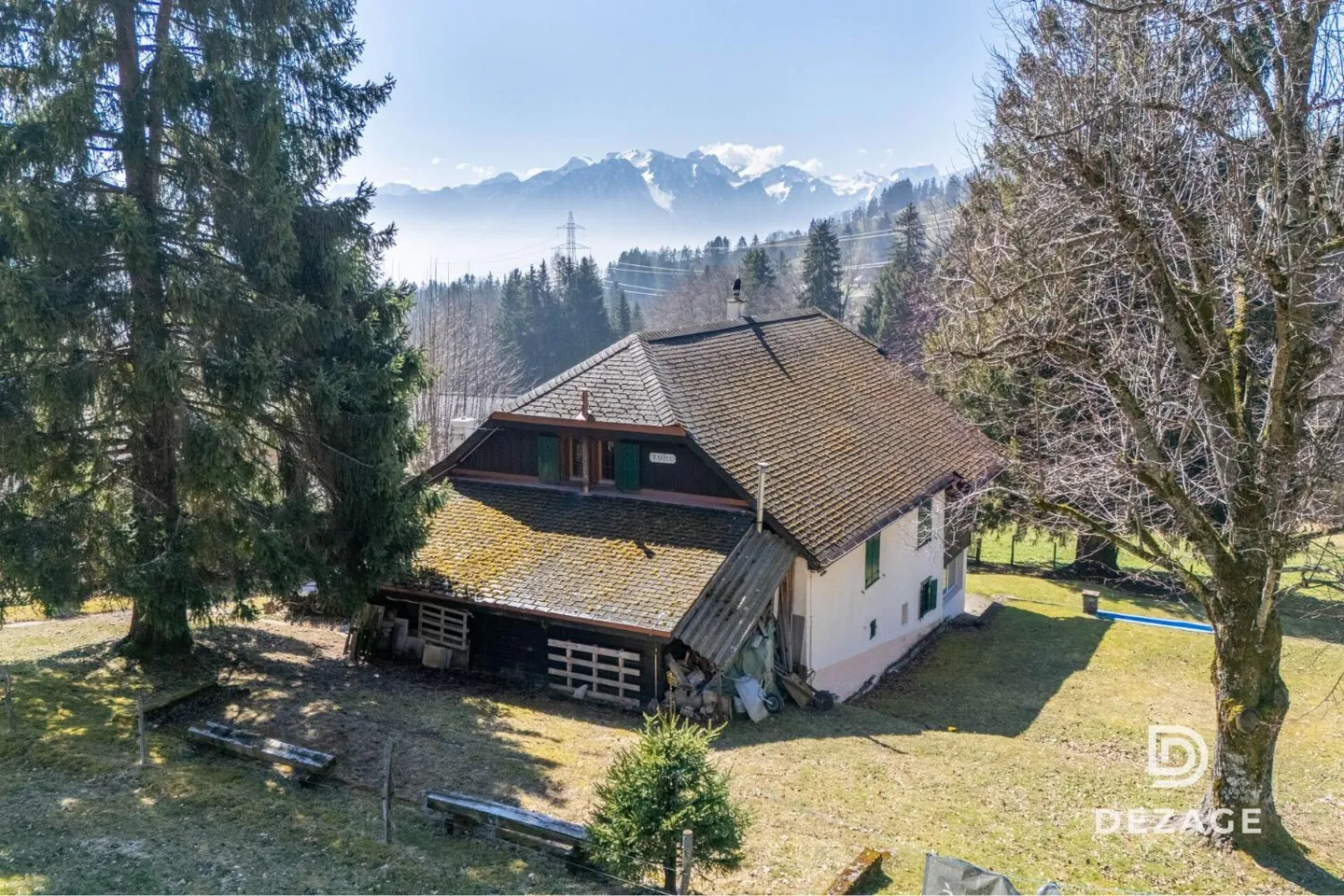 Magnificent House for Renovation in the Heart of a Preserved Natural Landscape - Photo 2 of 12