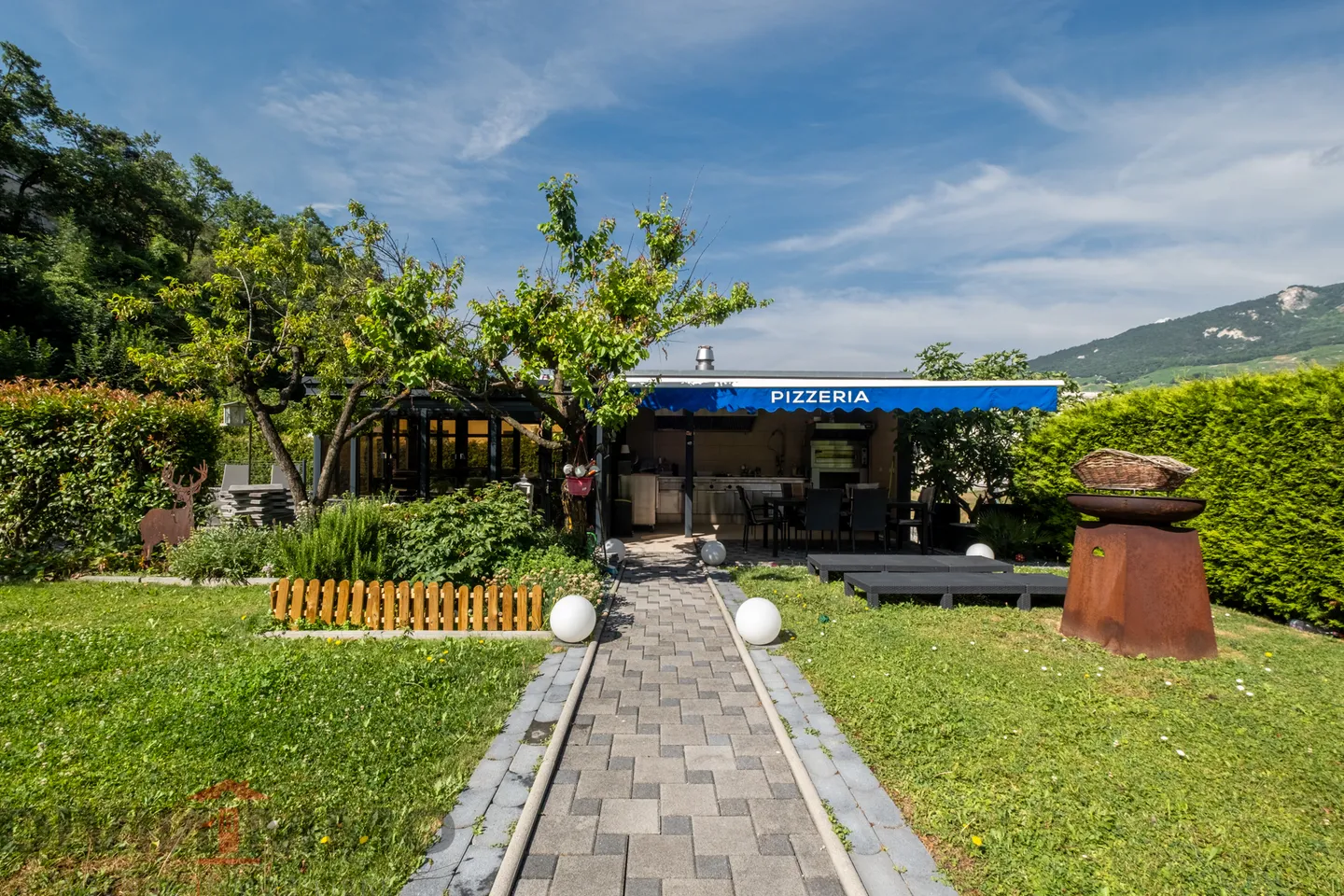 Beautiful 5.5-room villa with a room/bedroom with kitchen - Photo 14 of 18