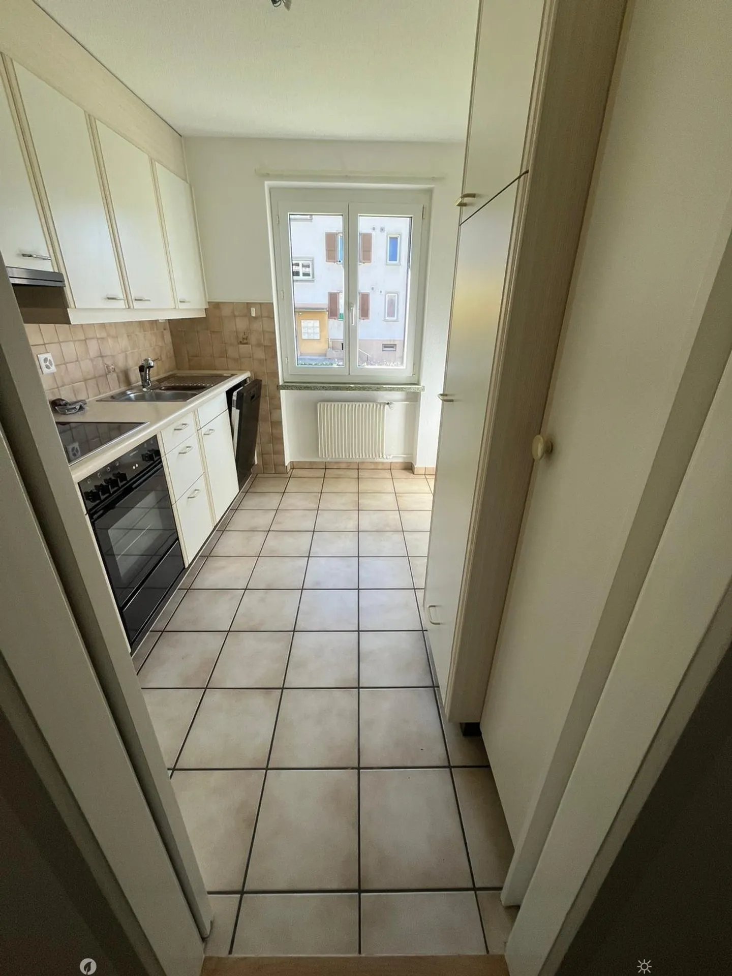 Charmante 2-Zimmer-Wohnung mit Balkon in BielBienne - Foto 2 von 11