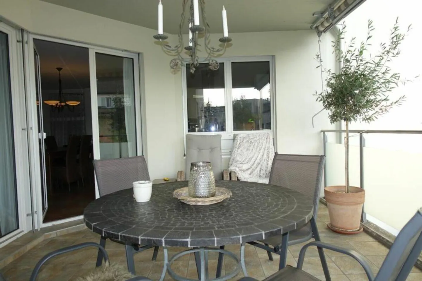 4.5-room condominium with two balconies and underground parking space - Photo 14 of 19