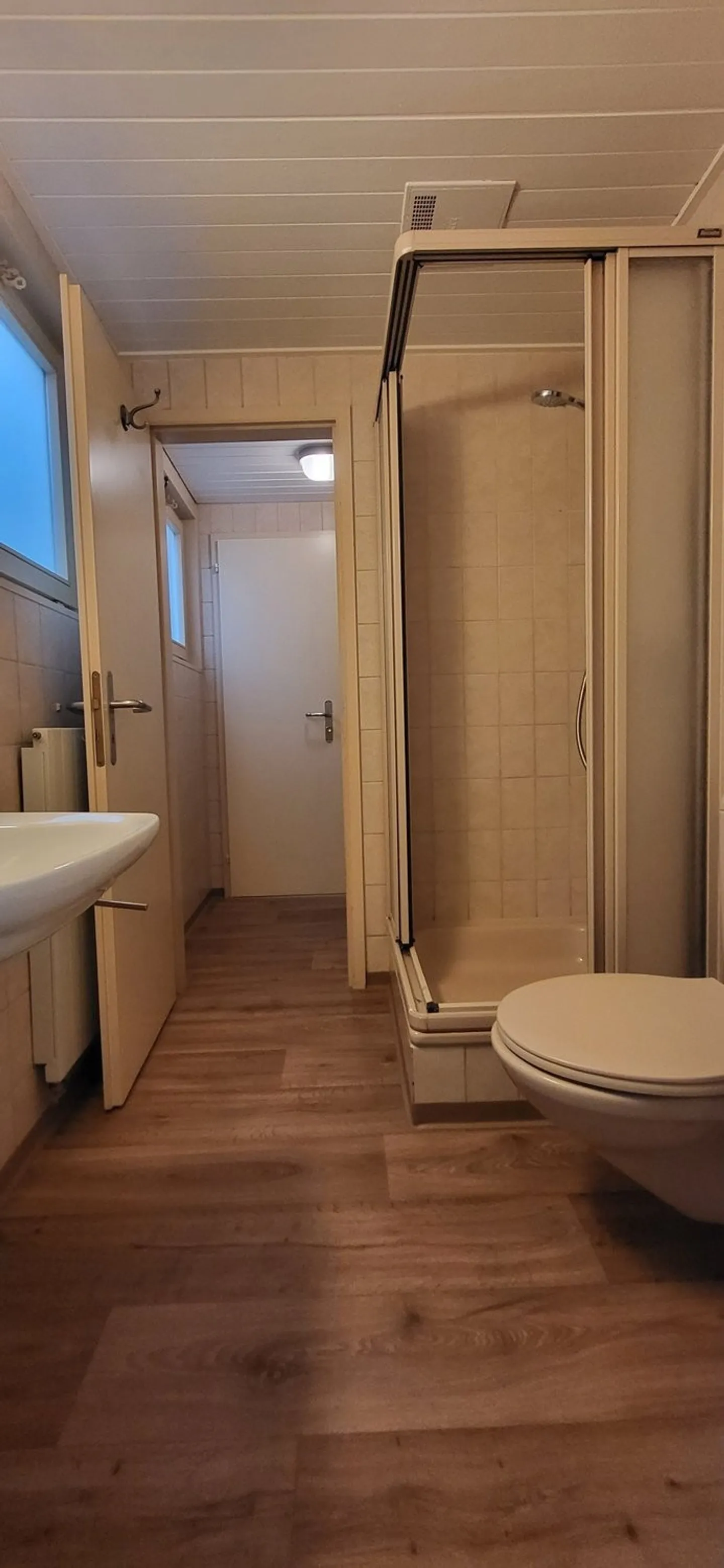 Zentrale und grosszügige 1.5-Zimmerwohnung 2. OG LINKS - Foto 12 von 15