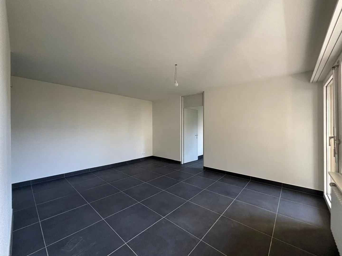 For rent: Charming 3-room apartment in Le Landeron - Photo 4 of 8