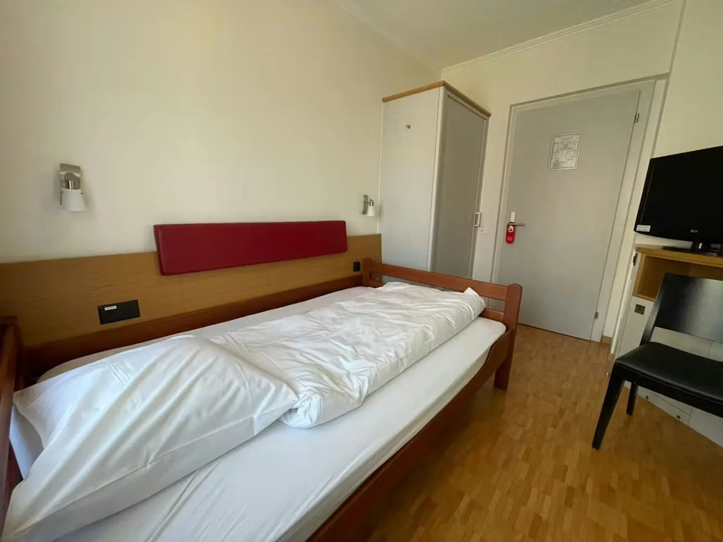 Chic Apartment in Zürich - Photo 4 of 7