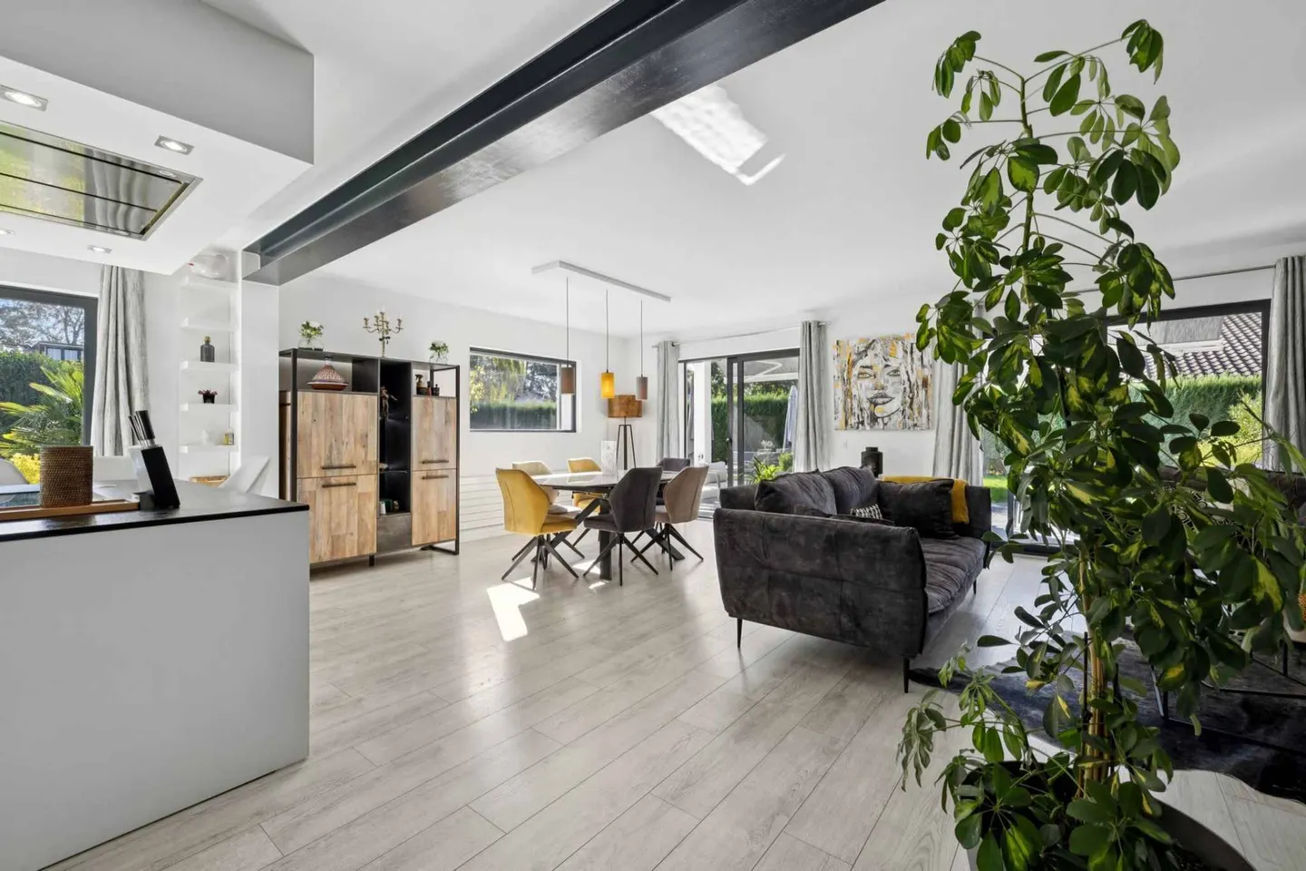 Incantevole villa contemporanea - Foto 6 di 13