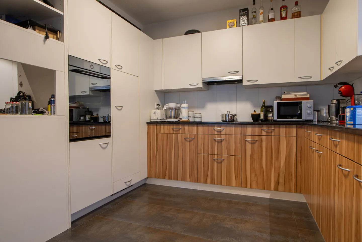 Appartamento al piano terra di 3,5 stanze - Giardino in uso condiviso - Foto 2 di 9