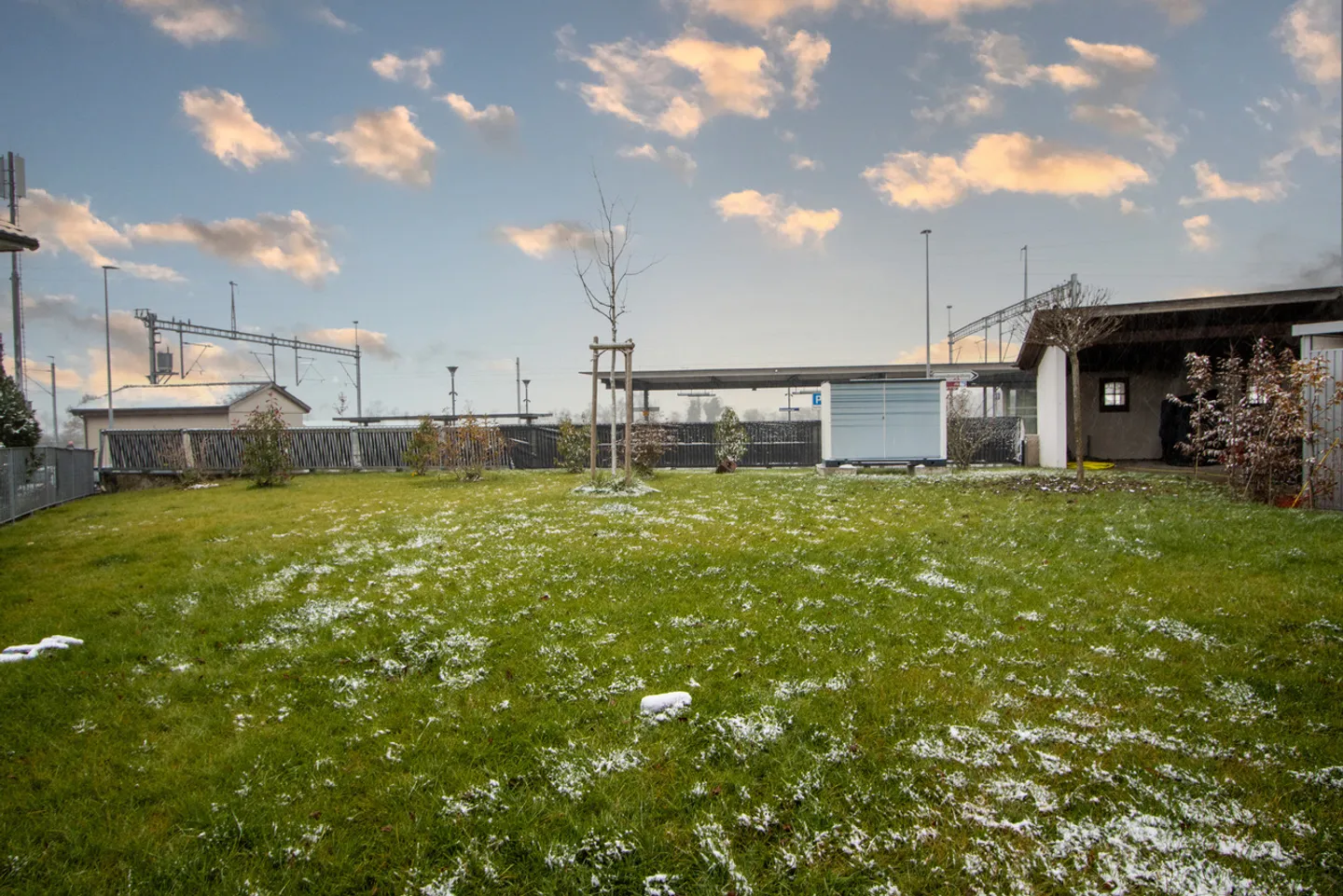 Appartamento al piano terra di 3,5 stanze - Giardino in uso condiviso - Foto 9 di 9