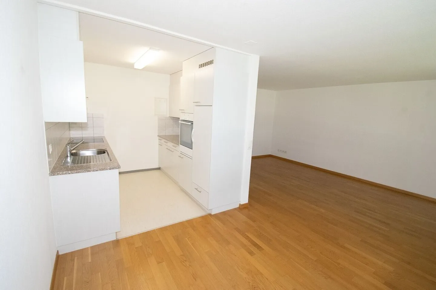 Central and yet in the green - Photo 2 of 12